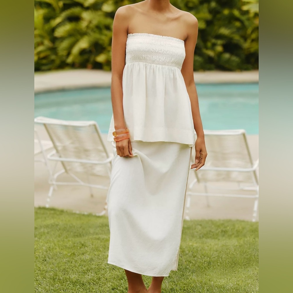 Celandine Linen-Blend Side-Slit Maxi Skirt-Ivory
Size Large NWT
